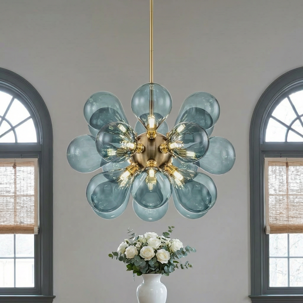Lampadario a grappolo con sfere di vetro blu ad altezza regolabile per decorazione sala da pranzo